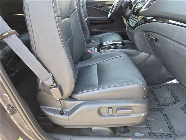Used 2016 Honda Pilot Touring image 24