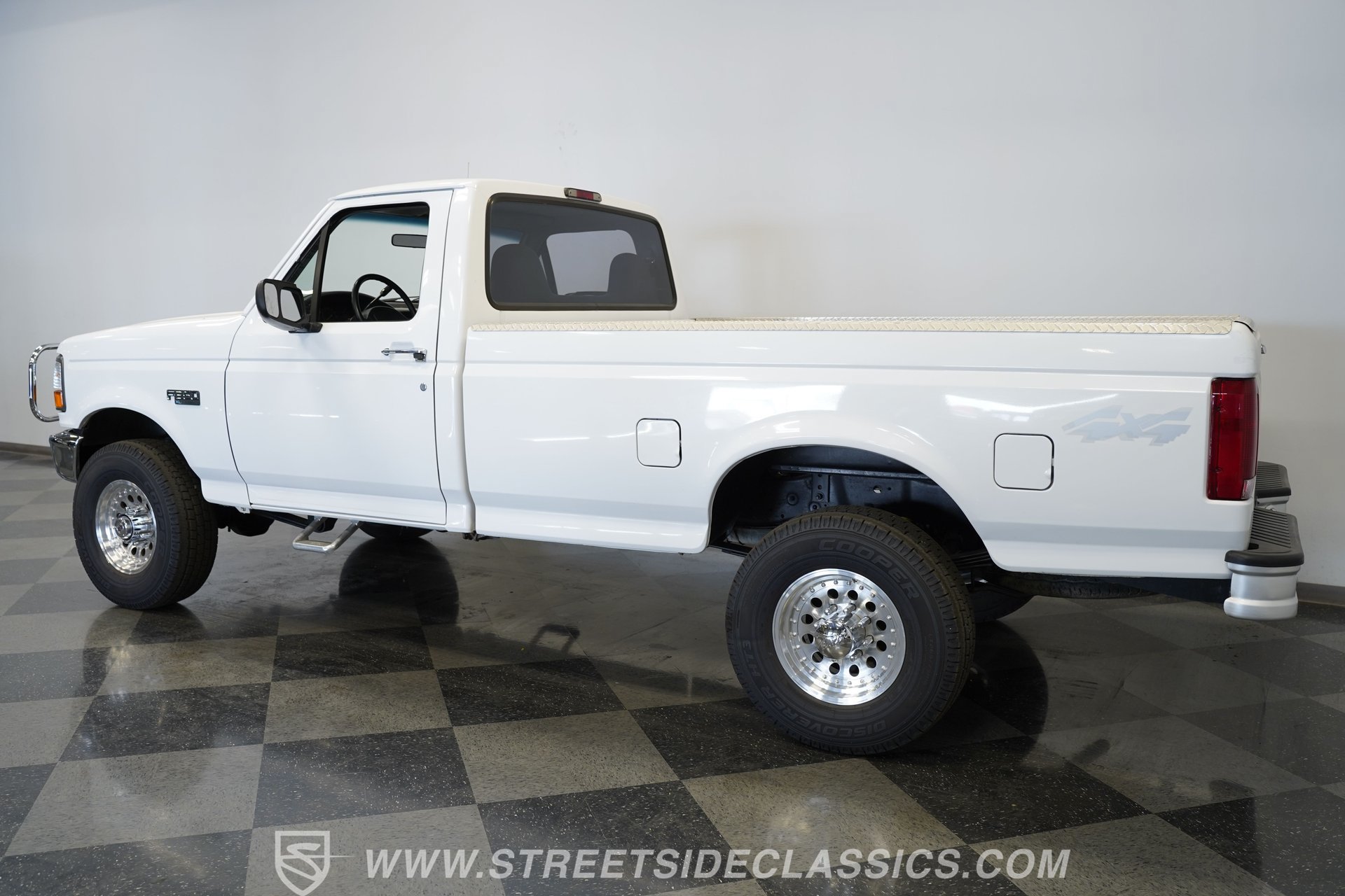 Used 1996 Ford F250 4x4 Regular Cab image 8