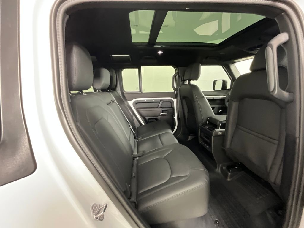 Certified 2025 Land Rover Defender 110 S AWD/4WD image 24
