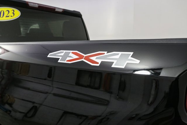 Used 2023 Chevrolet Silverado 1500 Custom image 8