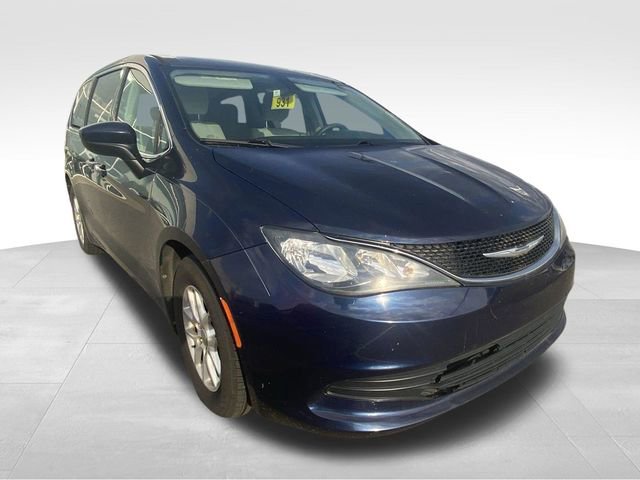 Used 2017 Chrysler Pacifica Touring image 16