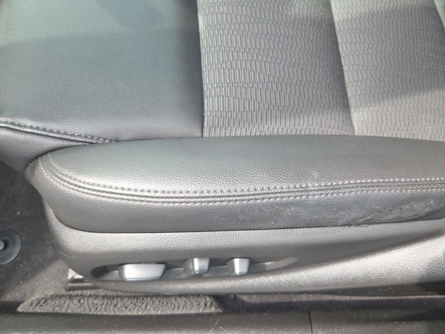 Used 2019 Chevrolet Impala LT FWD image 9