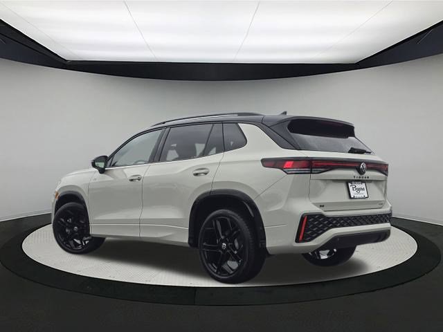 New 2026 Volkswagen Tiguan SE R-Line image 5