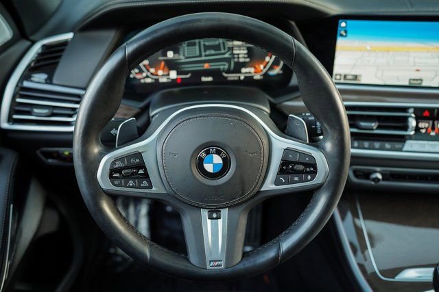 Used 2023 BMW X5 M50i w/ Executive Package image 27