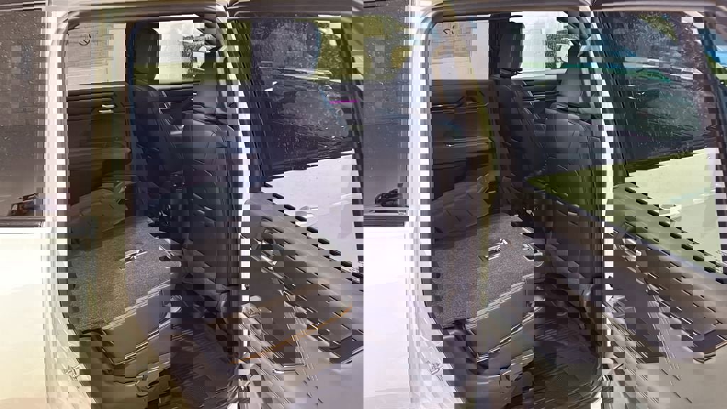 New 2026 GMC Acadia AT4 w/ LPO, Floor Liner Package image 15