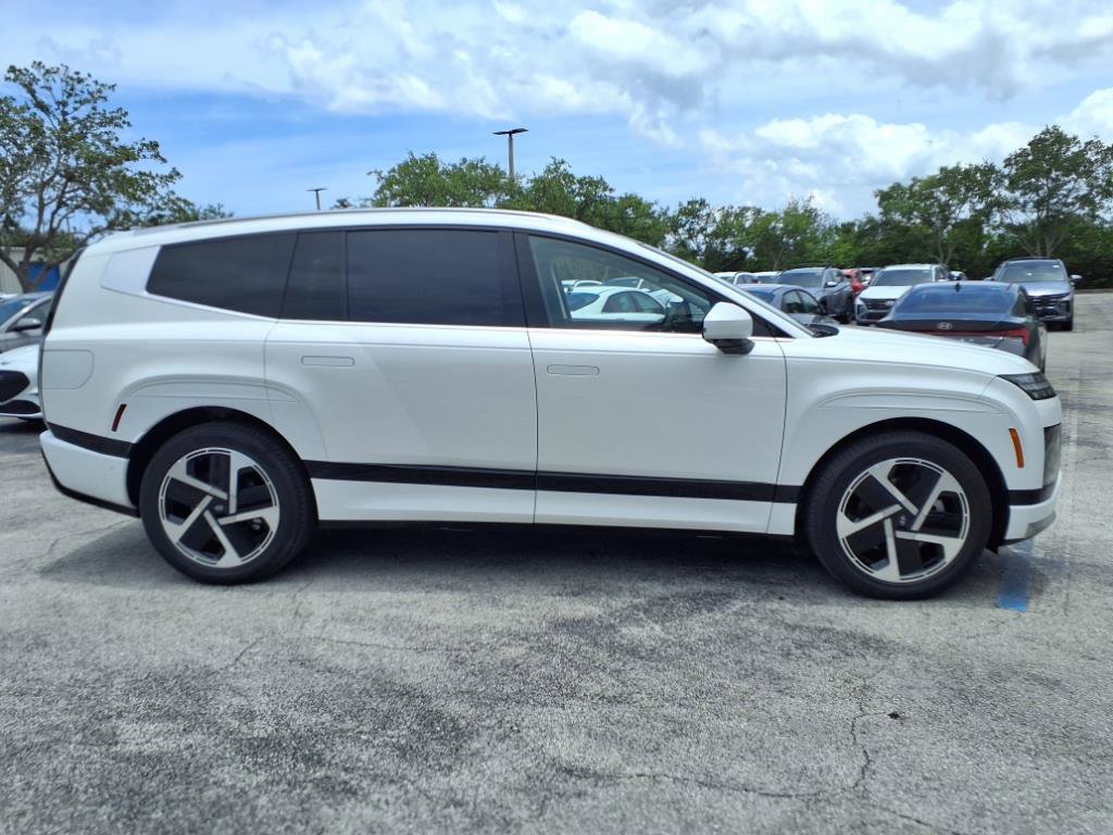 New 2026 Hyundai Ioniq 9 Calligraphy image 8