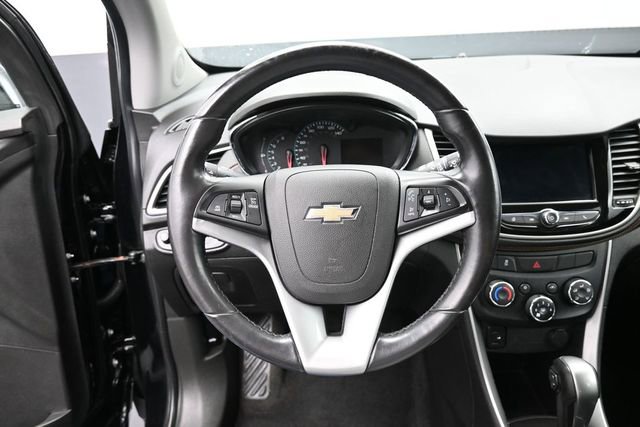 Used 2019 Chevrolet Trax LT w/ Driver Confidence Package AWD/4WD image 16
