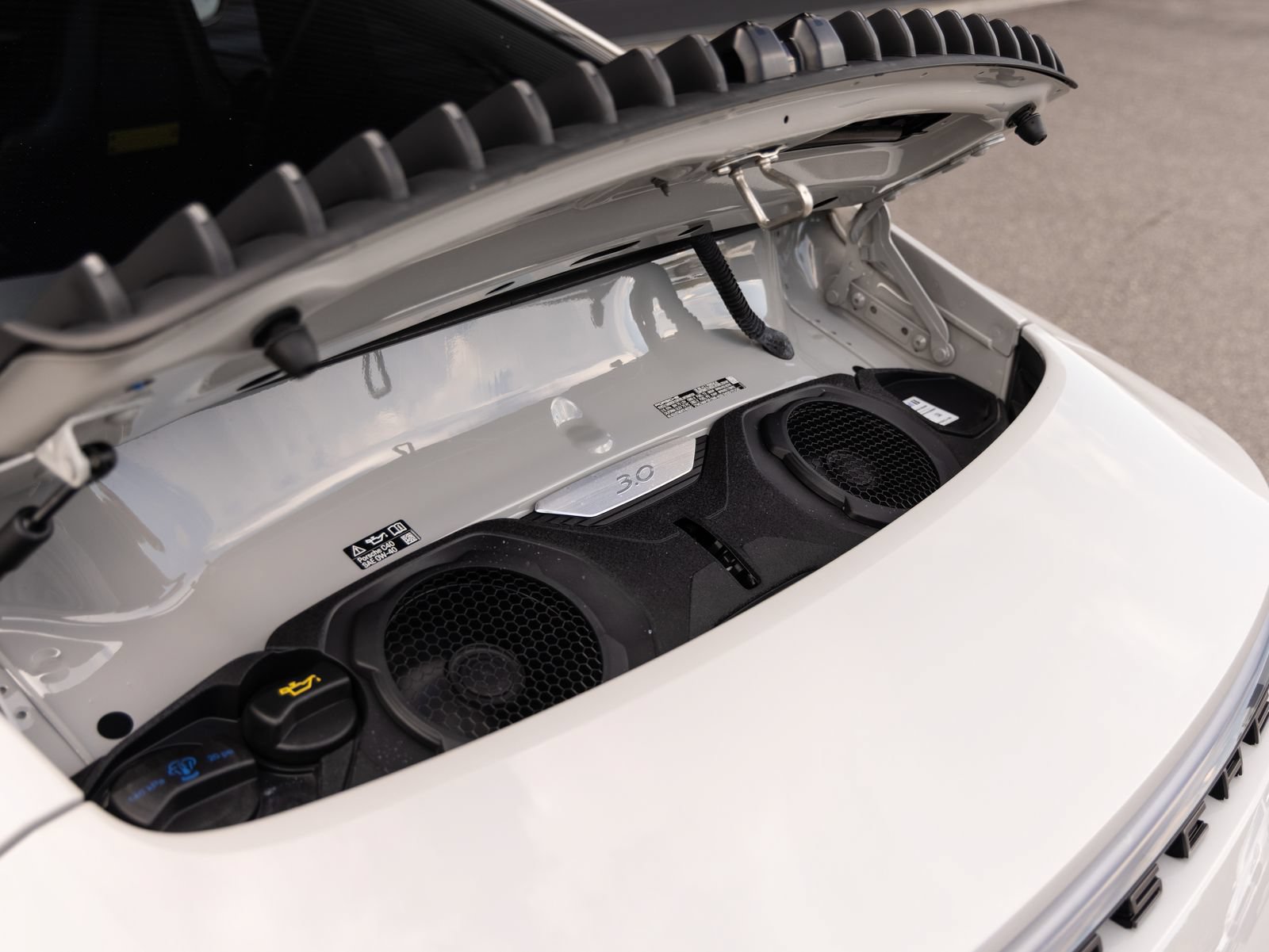 Certified 2024 Porsche 911 Carrera T RWD image 27