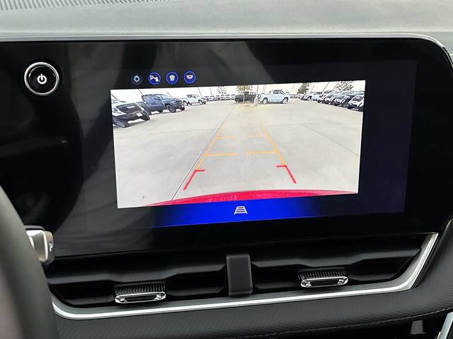 Used 2027 Chevrolet Equinox LT w/ Convenience Package II FWD image 14
