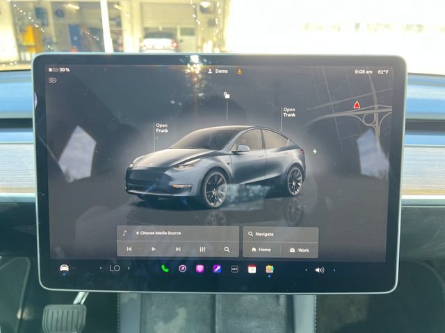 Used 2025 Tesla Model Y Long Range AWD/4WD image 20