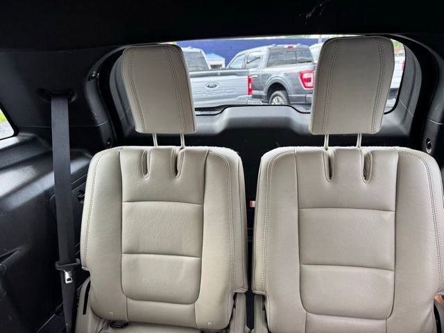 Used 2014 Ford Explorer XLT w/ Equipment Group 202A AWD/4WD image 6