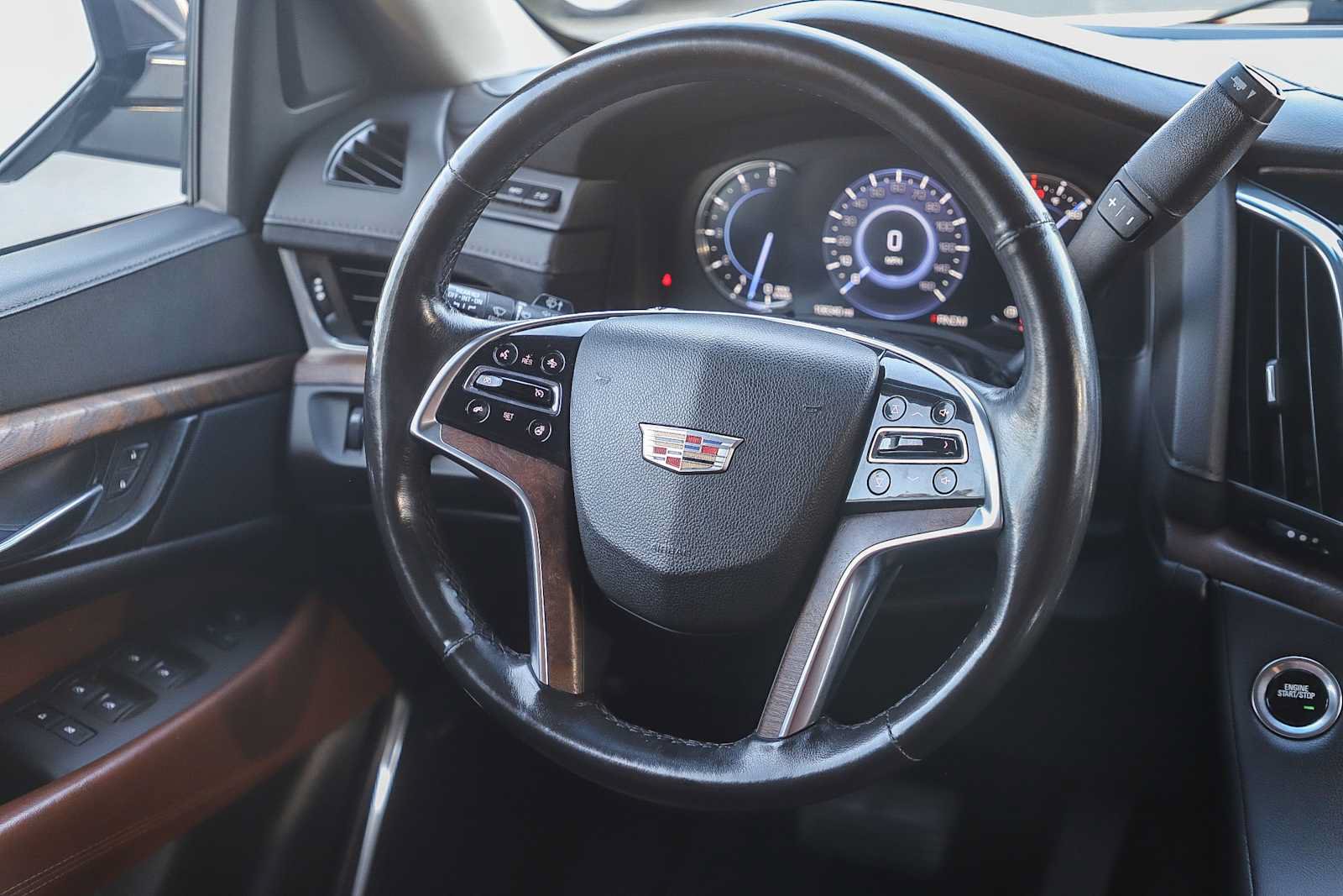 Used 2016 Cadillac Escalade ESV Premium AWD/4WD image 17