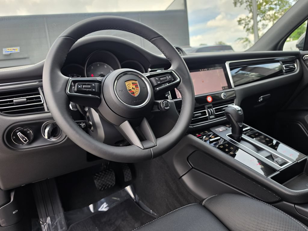 New 2026 Porsche Macan S AWD/4WD image 4