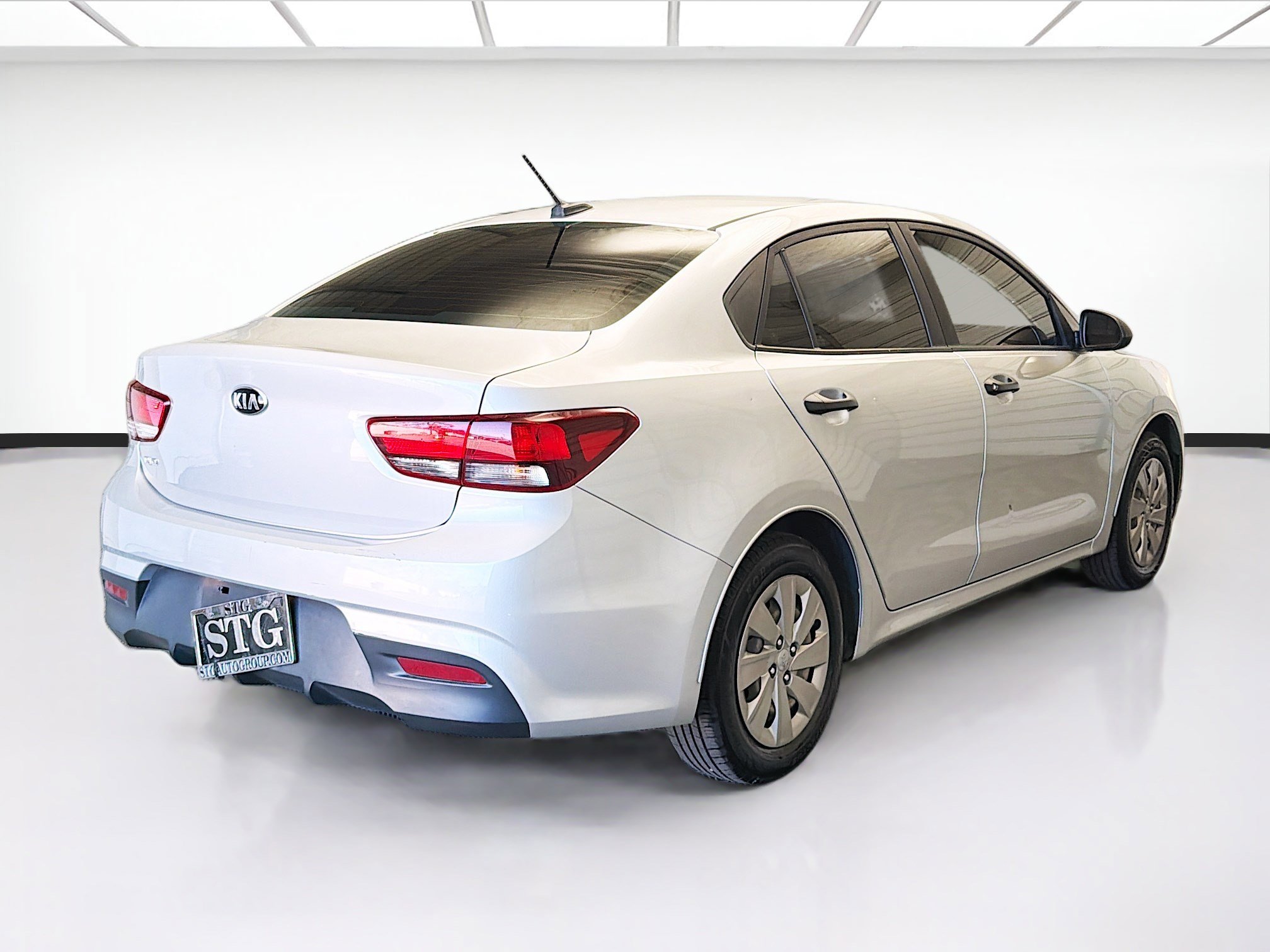 Used 2018 Kia Rio LX image 4