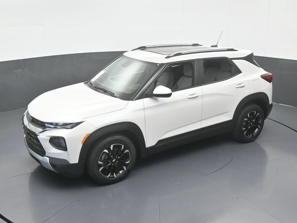 Used 2021 Chevrolet TrailBlazer LT w/ Sun and Liftgate Package FWD image 47