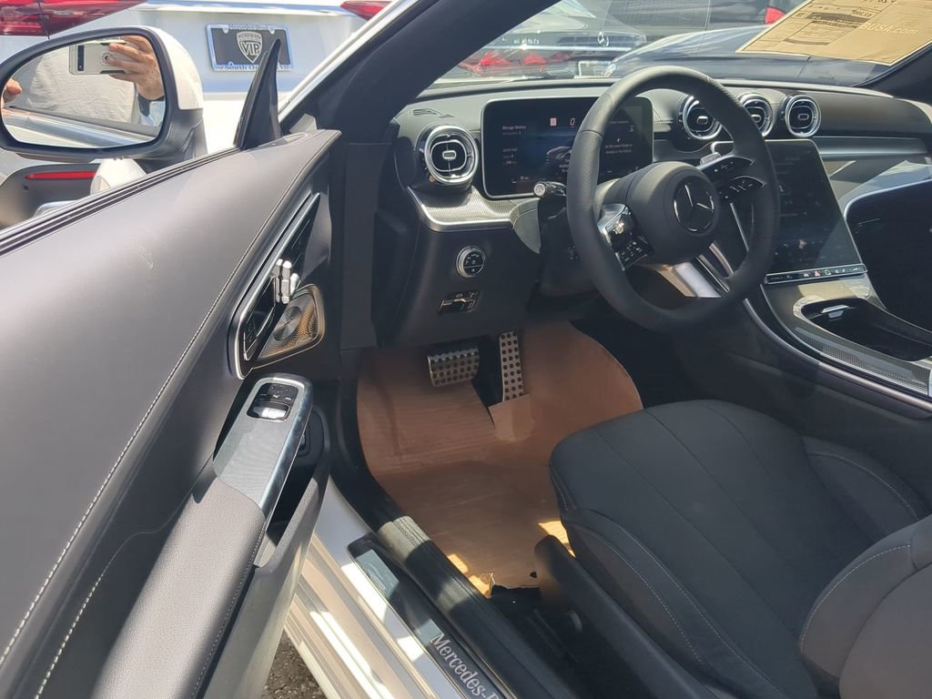 New 2024 Mercedes-Benz CLE 300 4MATIC Coupe image 3