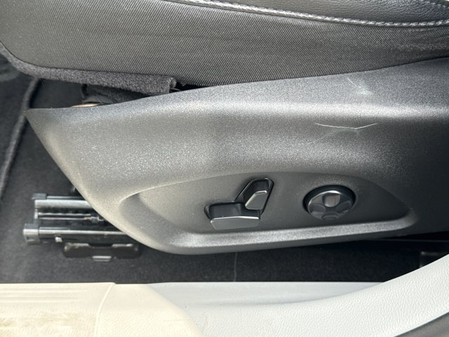 Used 2017 Jeep Compass Limited AWD/4WD image 16