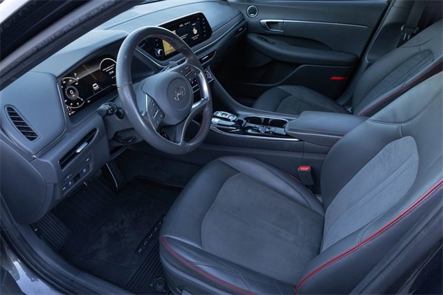 Used 2021 Hyundai Sonata SEL Plus w/ Tech Package image 2