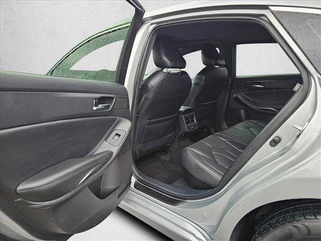 Used 2022 Toyota Avalon XLE w/ Moonroof Package FWD image 14