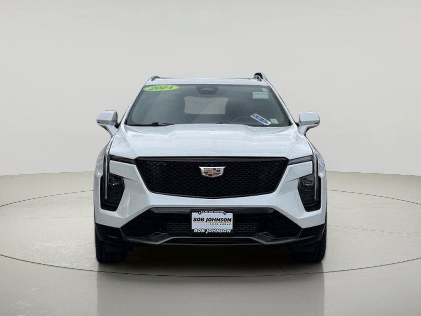 Used 2024 Cadillac XT4 Sport AWD/4WD image 2