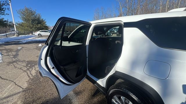 Used 2025 Chevrolet Equinox LT image 24