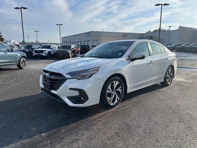 Used 2023 Subaru Legacy Premium image 3