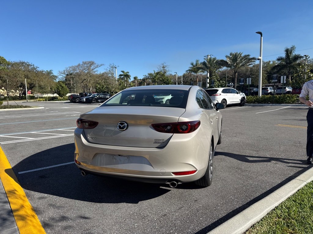 Used 2024 MAZDA MAZDA3 s image 4