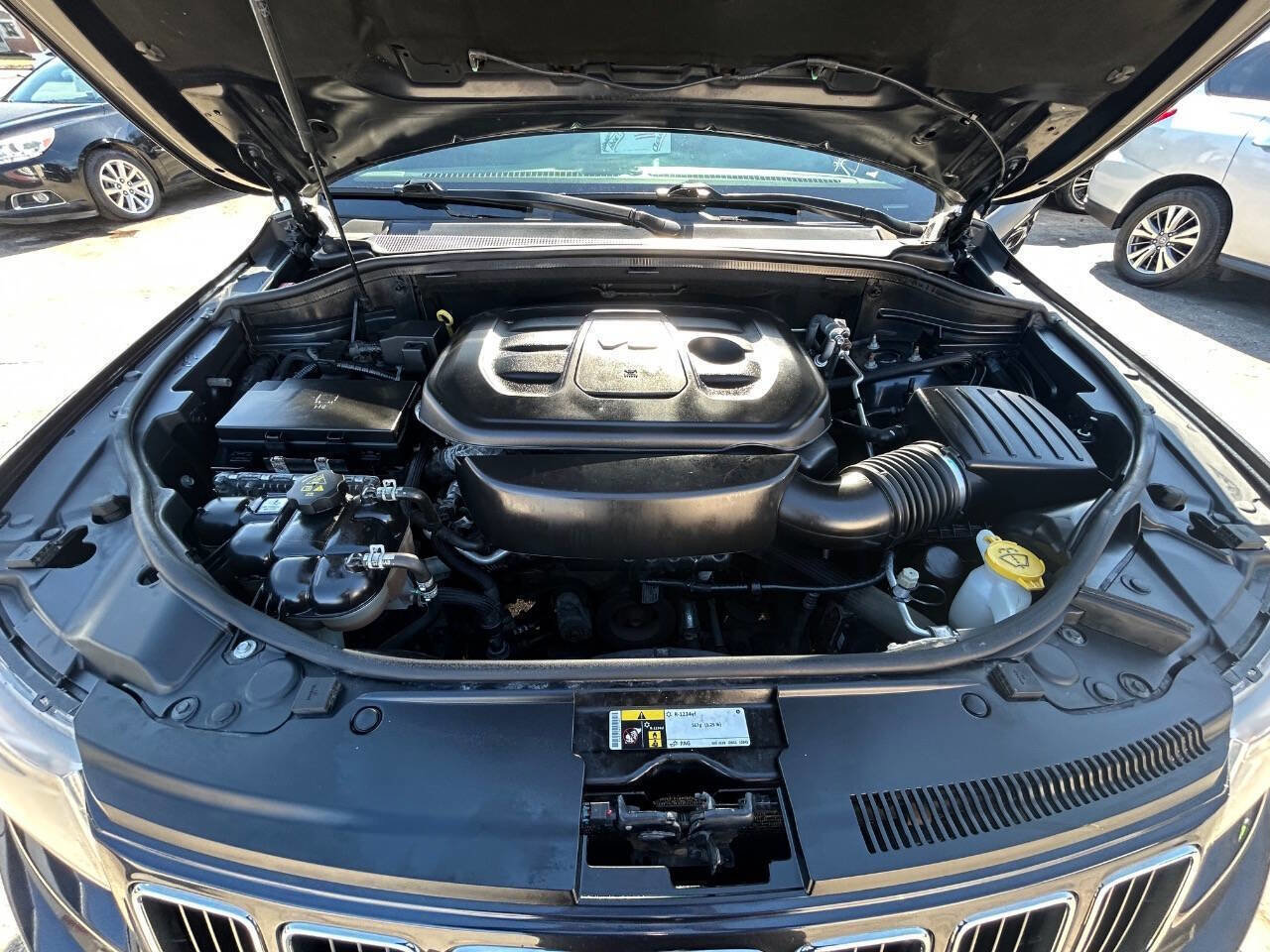 Used 2016 Jeep Grand Cherokee Limited image 16