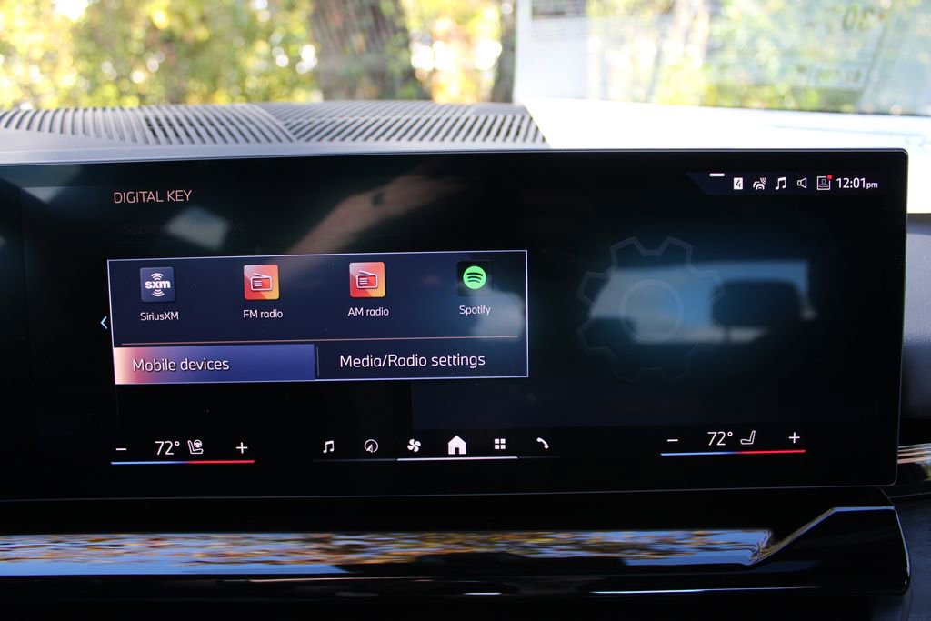 New 2026 BMW 530i xDrive w/ M Sport Package image 17