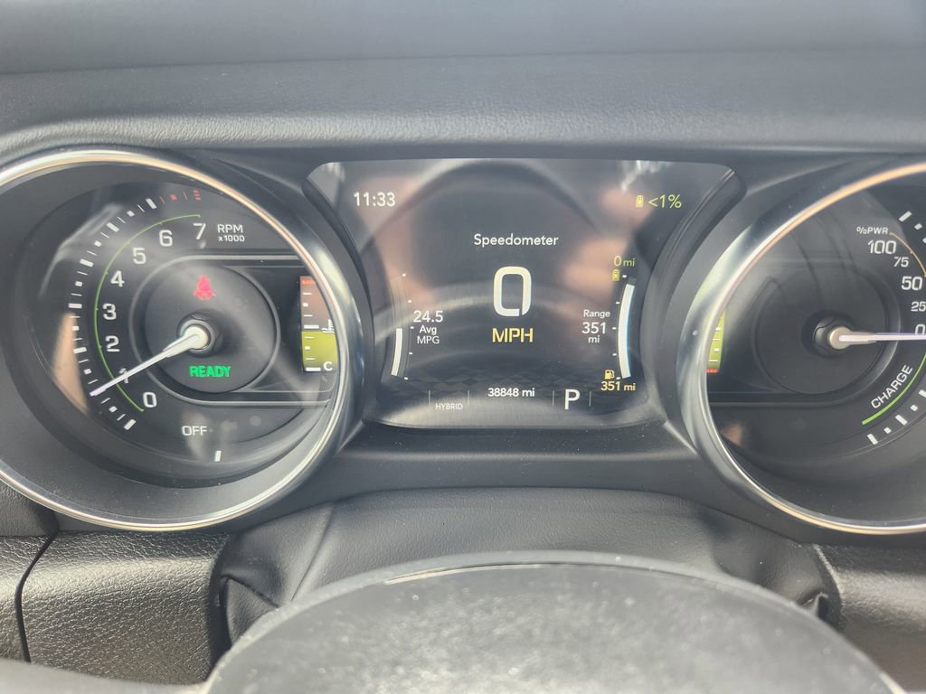 Used 2022 Jeep Wrangler Unlimited Sahara w/ Cold Weather Group AWD/4WD image 17