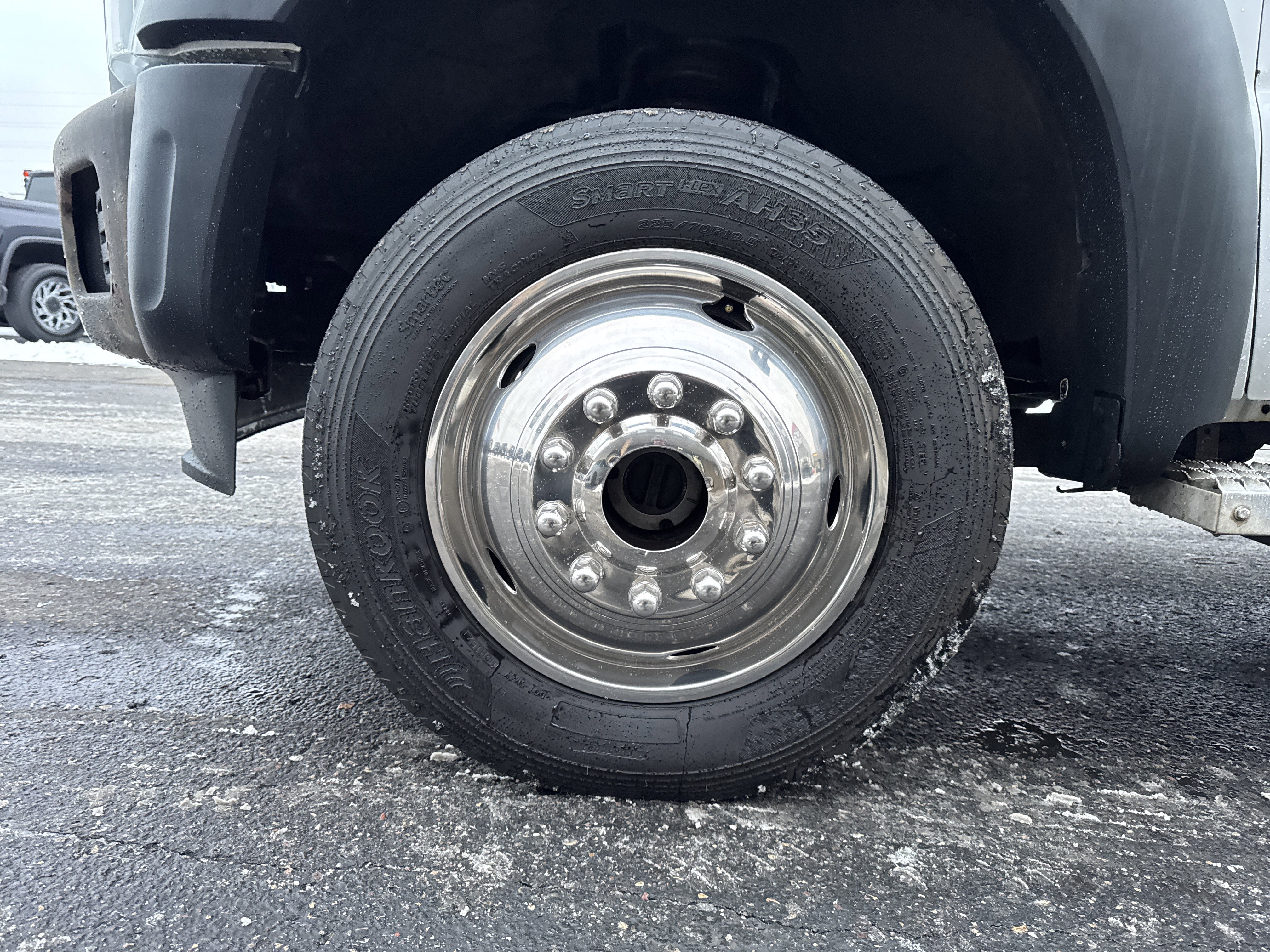 Used 2014 Ford F450 XL w/ Snow Plow Prep Package image 9