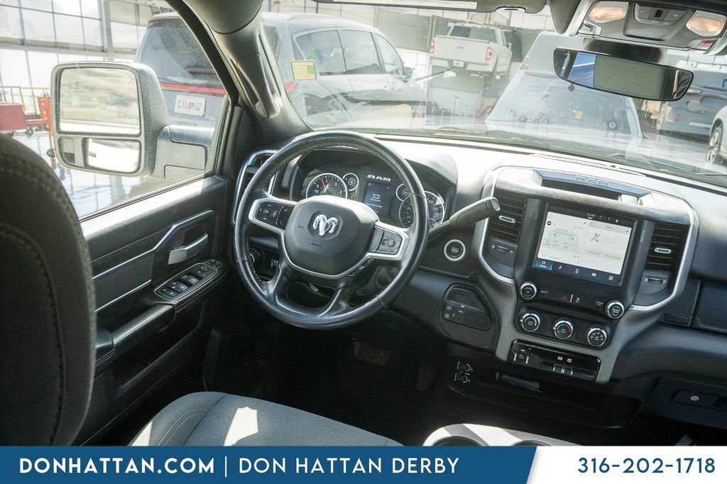 Used 2024 RAM 3500 Big Horn AWD/4WD image 17
