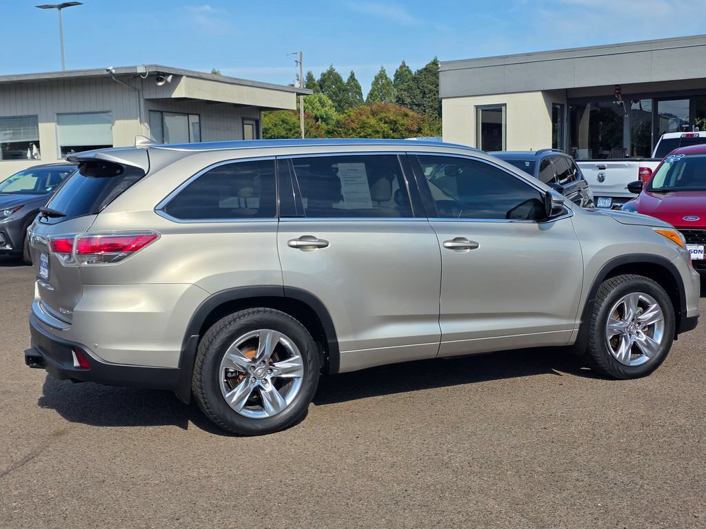 Used 2014 Toyota Highlander Limited AWD/4WD image 36