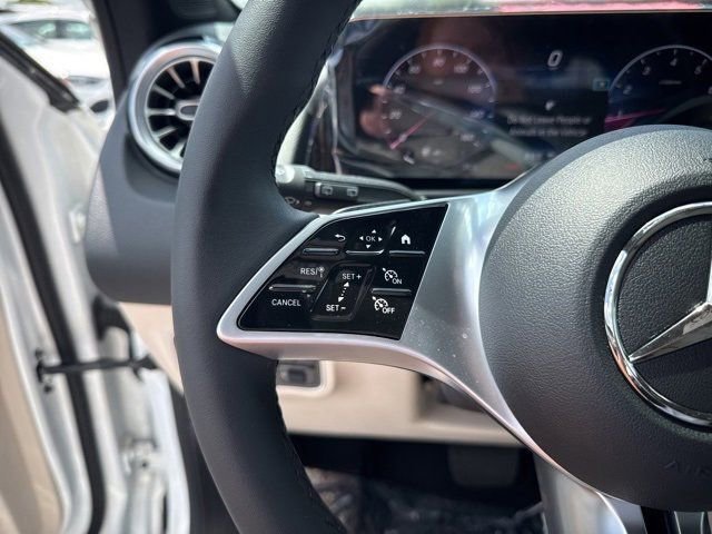 New 2025 Mercedes-Benz GLB 250 image 14
