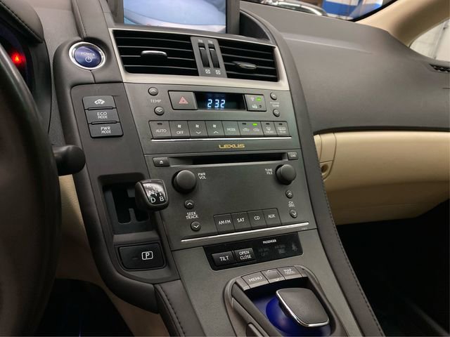 Used 2010 Lexus HS 250h image 32