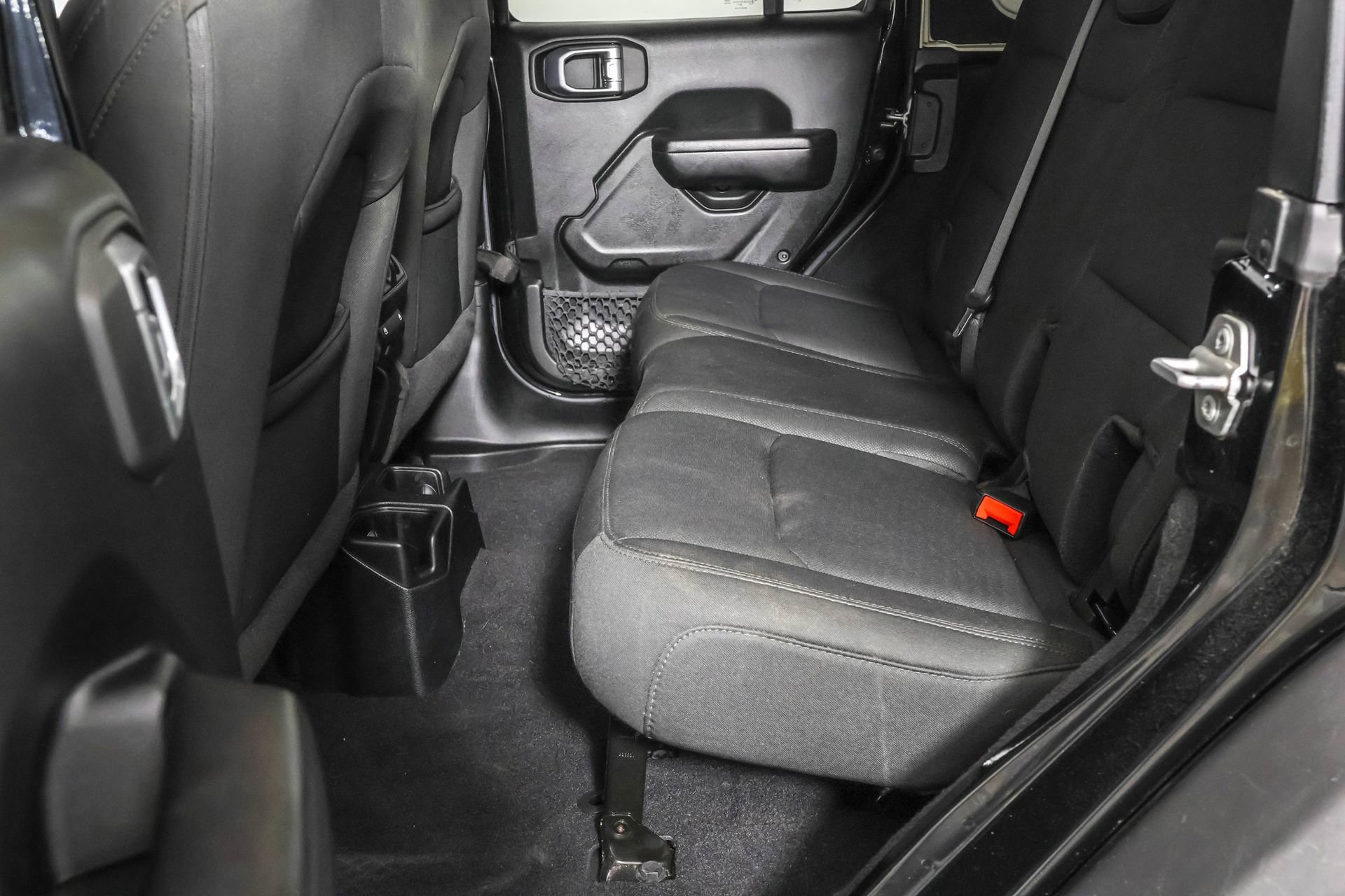 Used 2021 Jeep Wrangler Unlimited Sport image 37