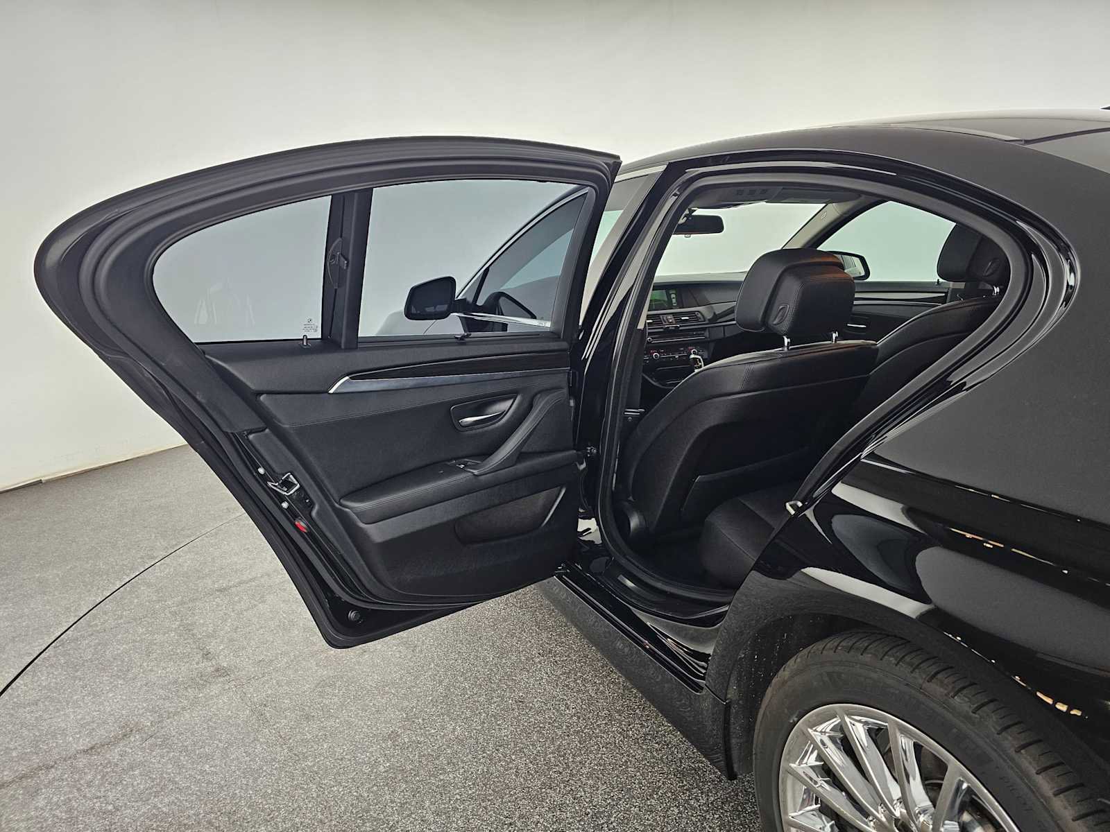 Used 2013 BMW 535i Sedan image 15