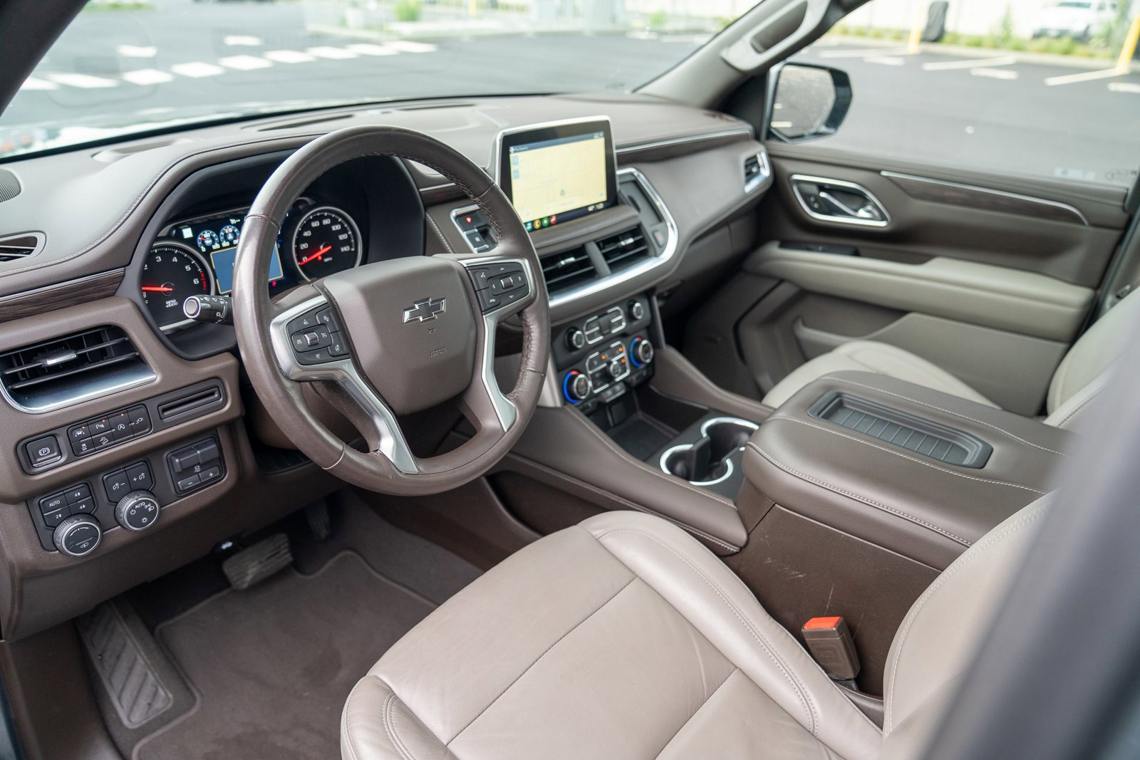 Used 2021 Chevrolet Tahoe Z71 w/ Z71 Off-Road Package image 4