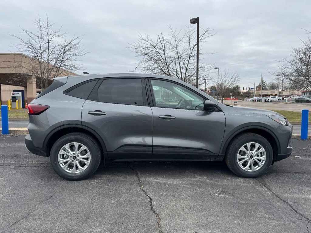 New 2026 Ford Escape Active w/ Cold Weather Package AWD/4WD image 2