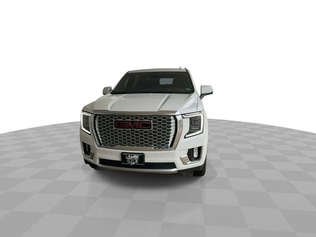 Certified 2022 GMC Yukon XL Denali w/ Denali Premium Package image 3