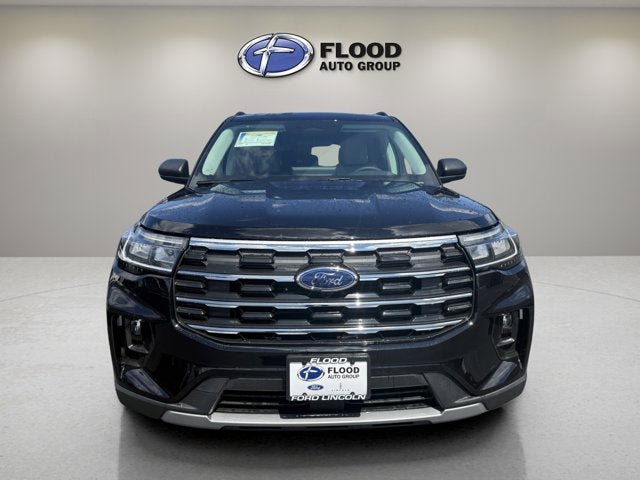 New 2026 Ford Explorer Active AWD/4WD image 2