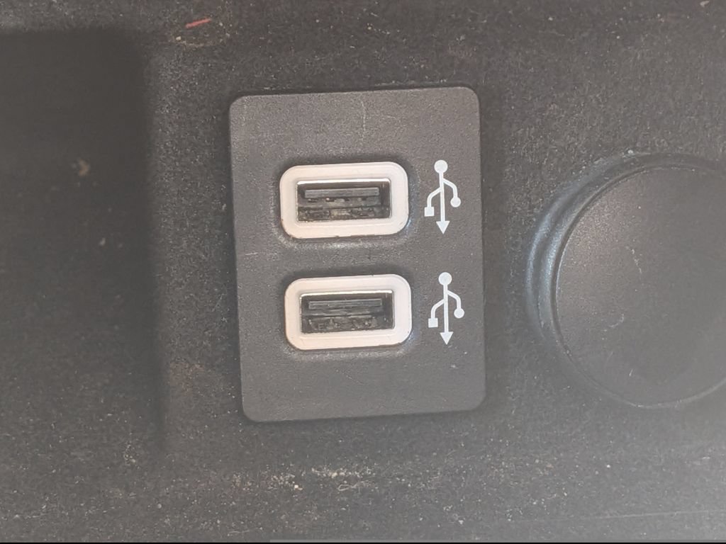 Used 2019 Lincoln Continental Premiere FWD image 23