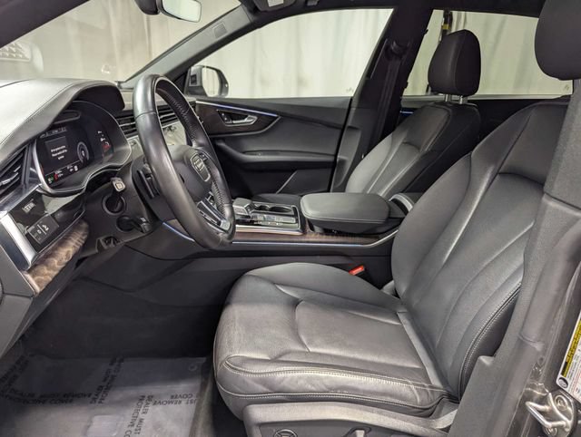 Used 2020 Audi Q8 Prestige w/ Prestige Package AWD/4WD image 10