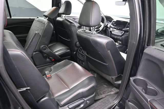 Used 2021 Honda Pilot Black Edition image 17
