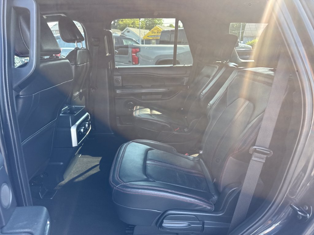 Used 2023 Ford Expedition Limited AWD/4WD image 23