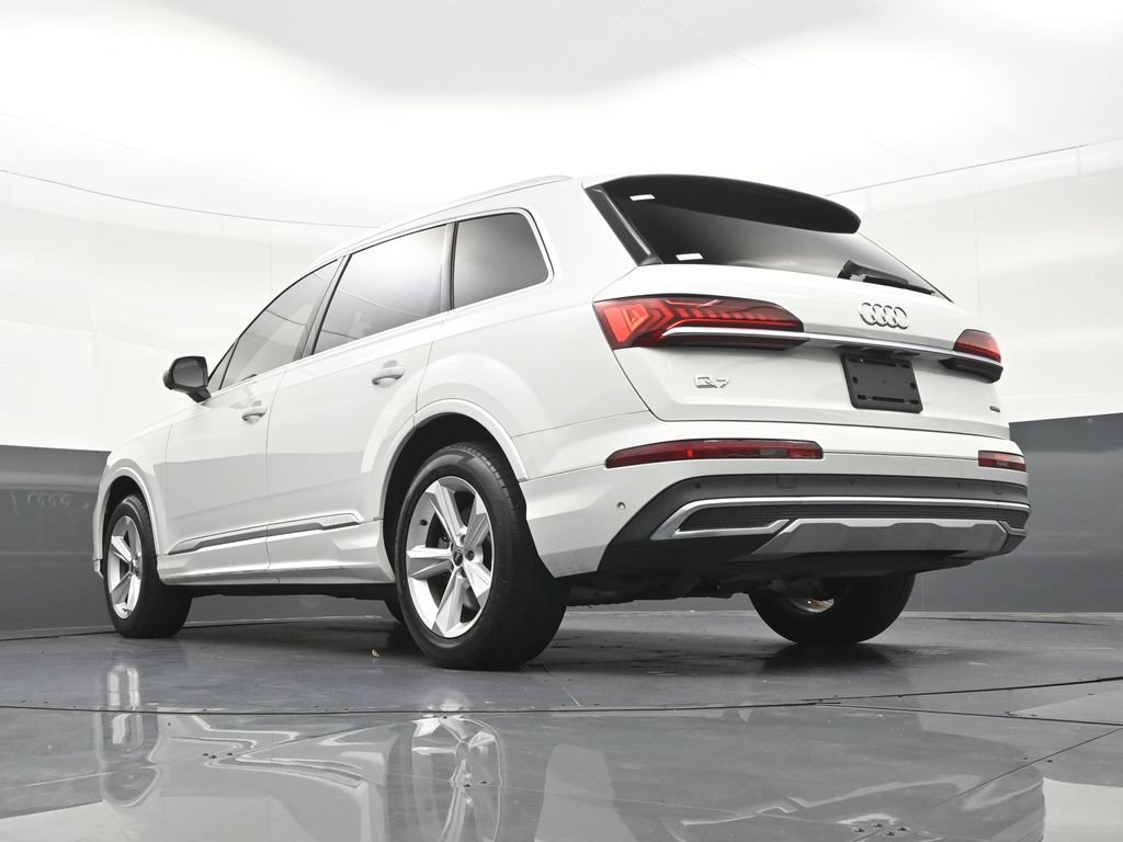 Used 2021 Audi Q7 2.0T Premium w/ Convenience Package AWD/4WD image 26