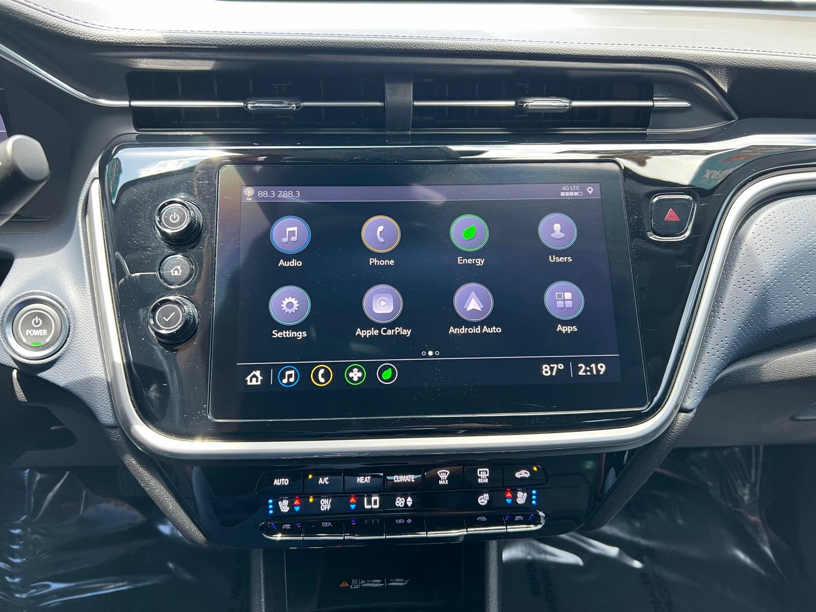 Used 2022 Chevrolet Bolt EUV Premier w/ Super Cruise Package FWD image 34