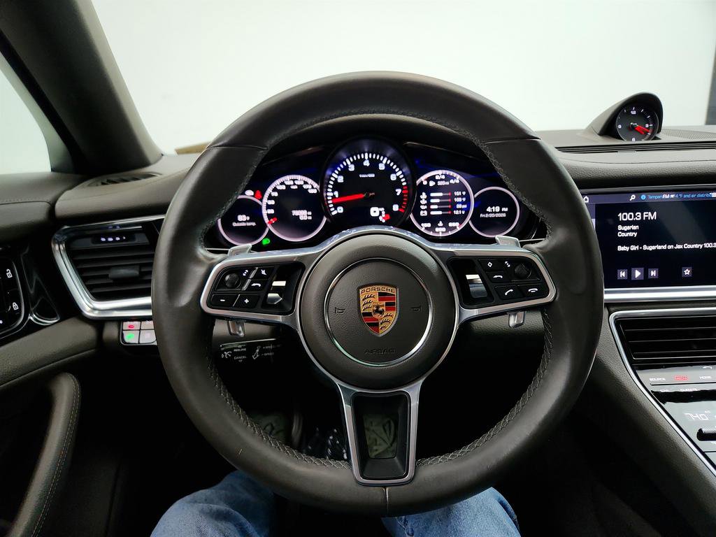 Used 2020 Porsche Panamera 4 image 18
