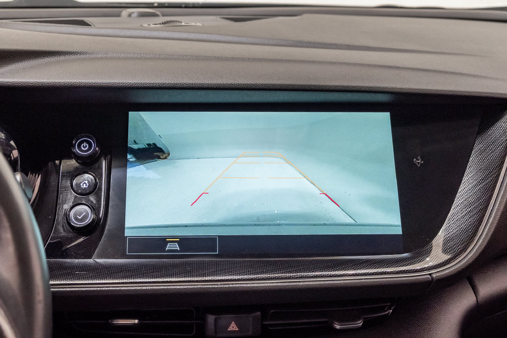 Used 2023 Buick Envision Essence w/ Sport Touring Package FWD image 18