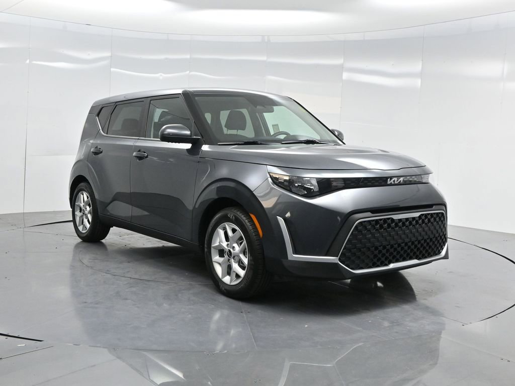 Used 2023 Kia Soul LX w/ LX Technology Package image 34